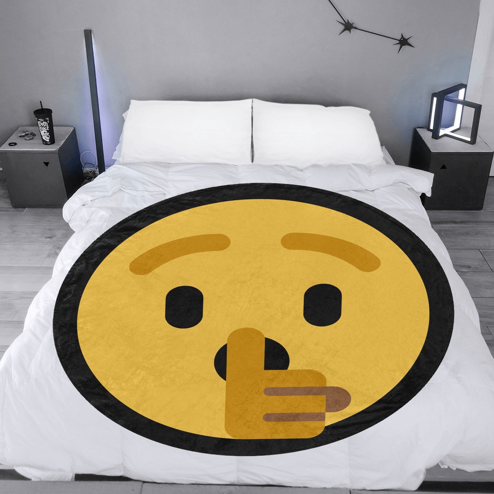 Emote Large Round Blanket