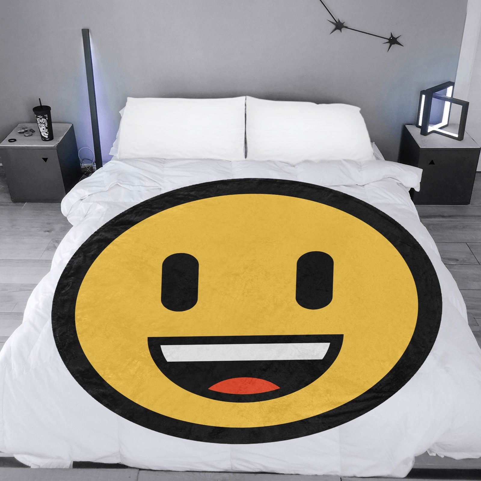 Emote Large Round Blanket