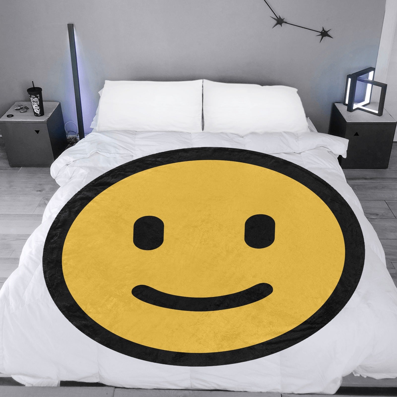 Emote Large Round Blanket